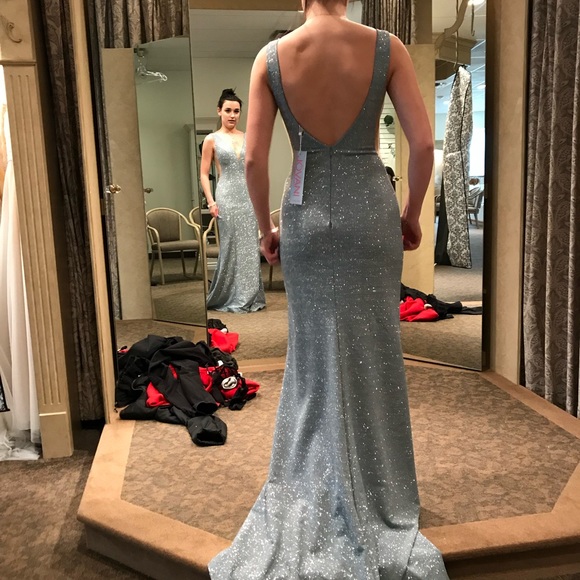 Grad dress - Picture 3 of 3